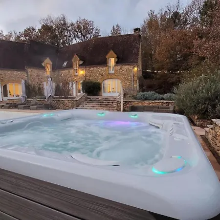 Luxury Chateau W. Pool & Hot Tub In Dordogne Beynac-et-Cazenac Exterior photo