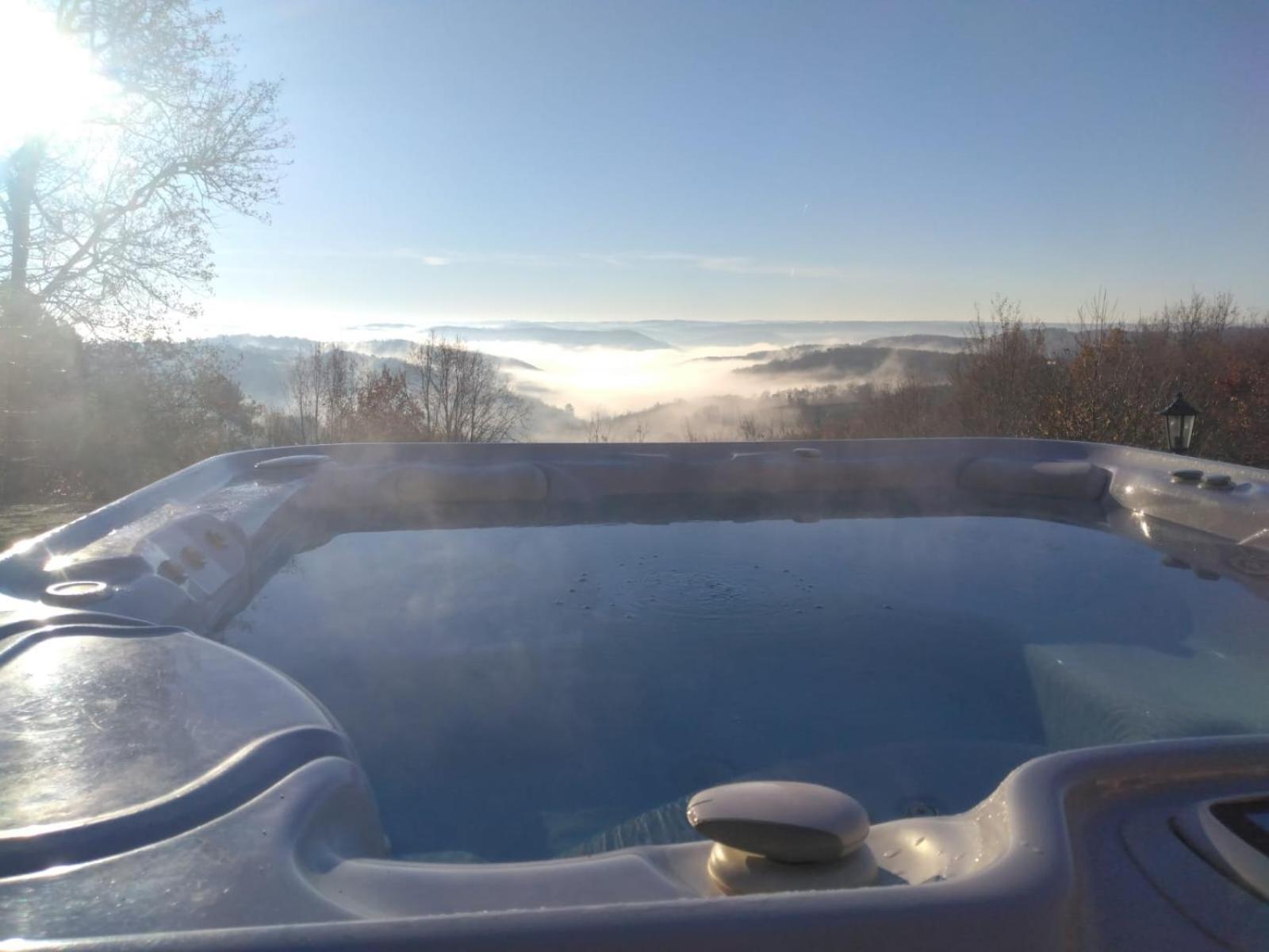 Luxury Chateau W. Pool & Hot Tub In Dordogne Villa Beynac-et-Cazenac
