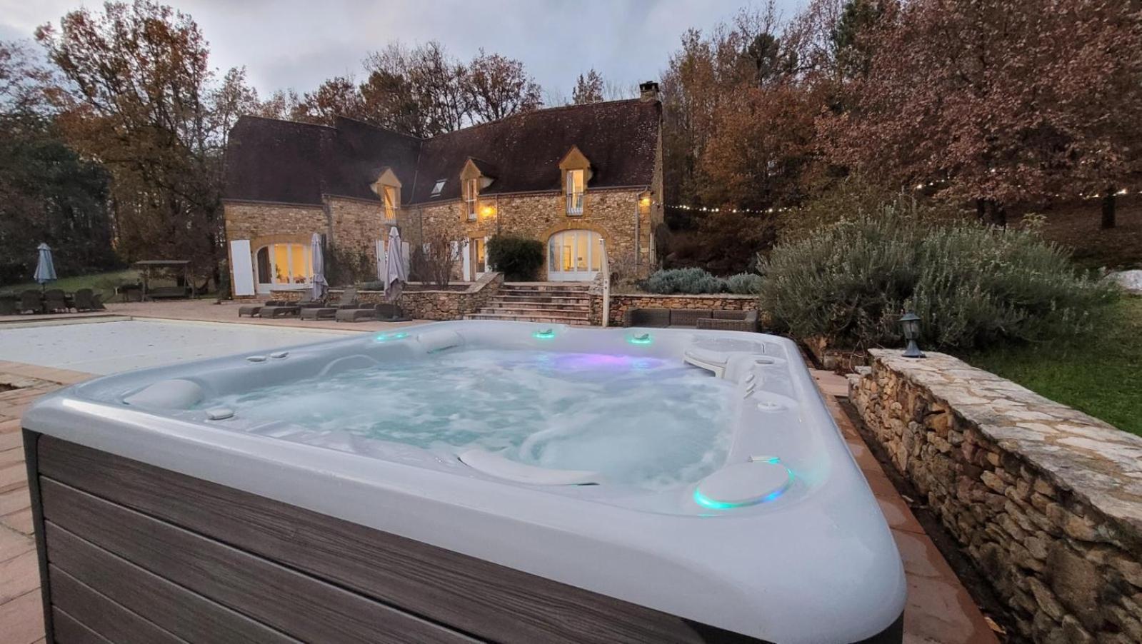 Villa Luxury Chateau W. Pool & Hot Tub In Dordogne Beynac-et-Cazenac